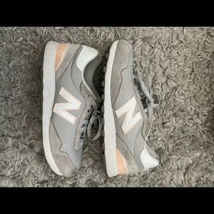NEW BALANCE SNEAKERS